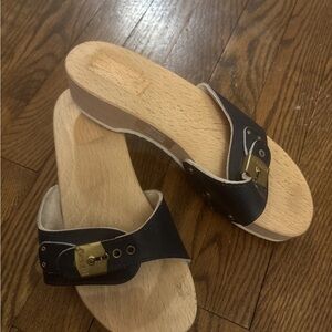 De Scholls classic wood navy clog slide 6.5